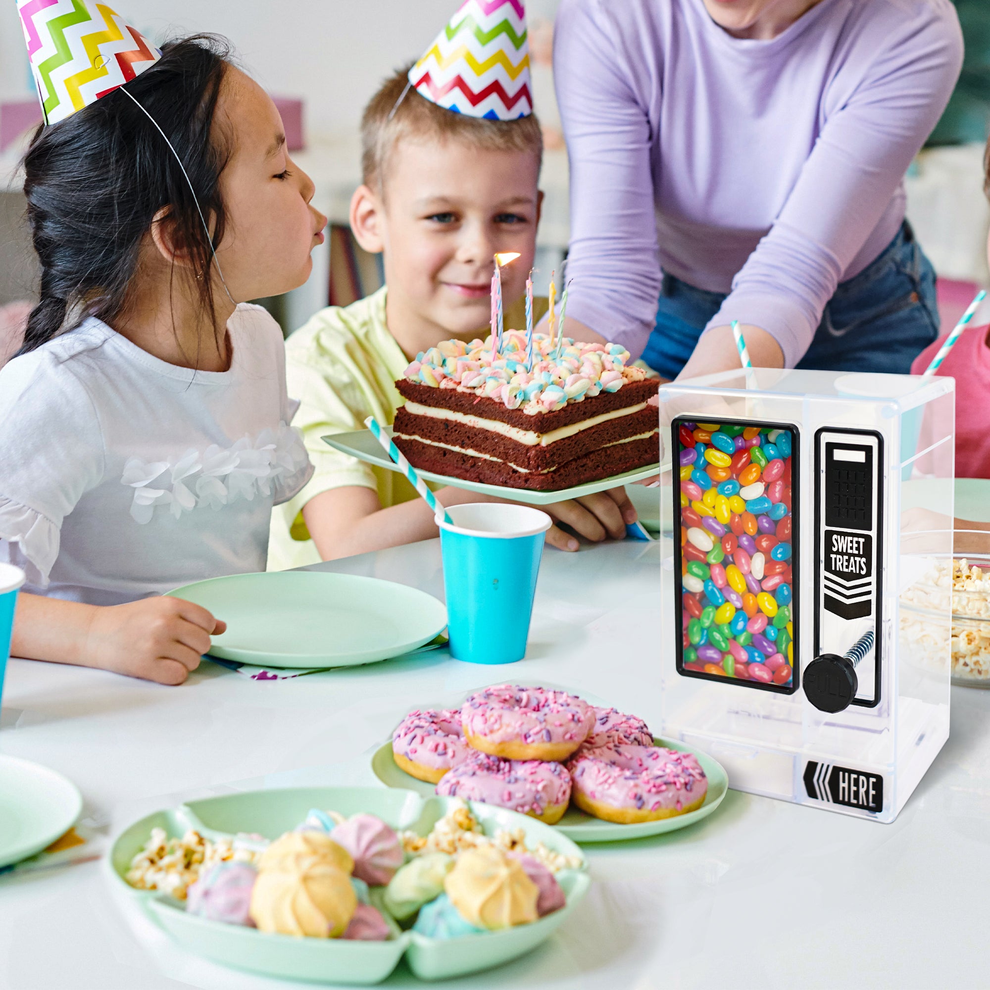 YOBRO Candy Dispenser, Cute Vending Machine for Desktop, Manual Candy Machine, Dispense Mini Candies, Birthday&Christmas Gift for Girls