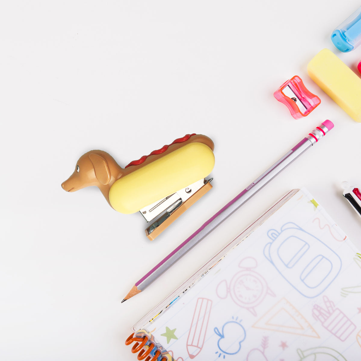 WSG2375HotdogStaplerAmazon5_14e132c3-46c1-443a-94dc-c289ba54ba25.jpg